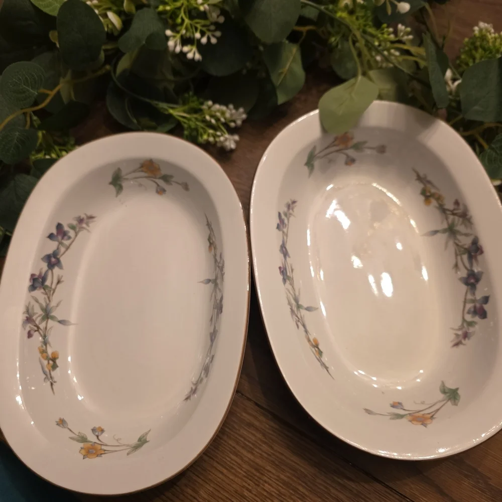 Woodhall Stoneware 10" Oval Serving Bowl- Set Of 2. - Picture 5 of 6